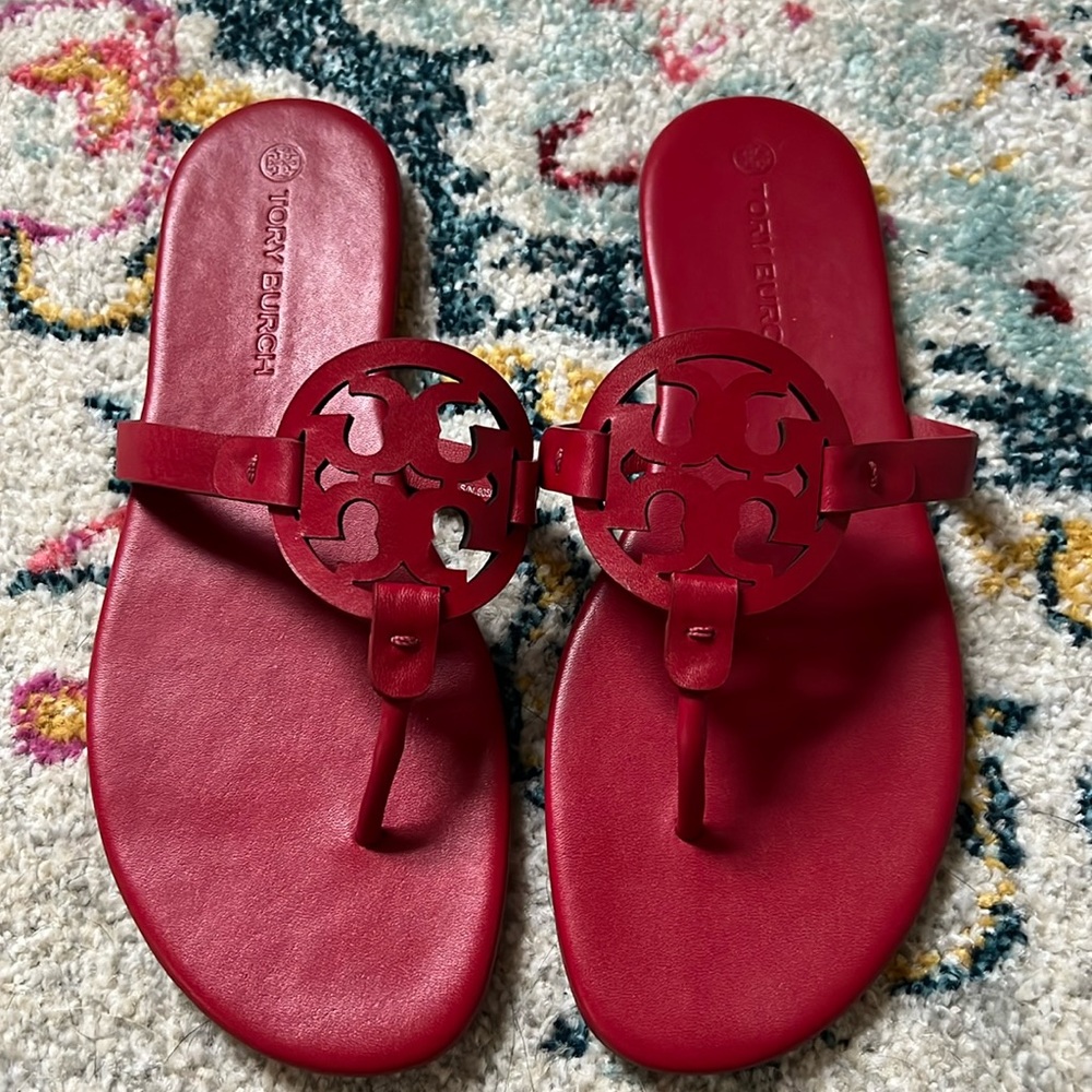 TORY BURCH miller sandal. SIZE 11. Red